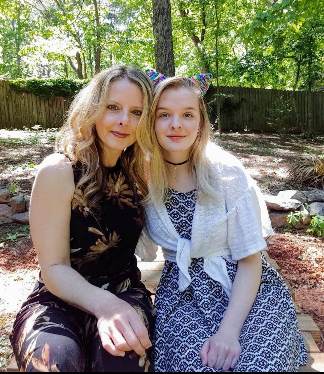 Food allergy parent Tracy and her daughter Jules